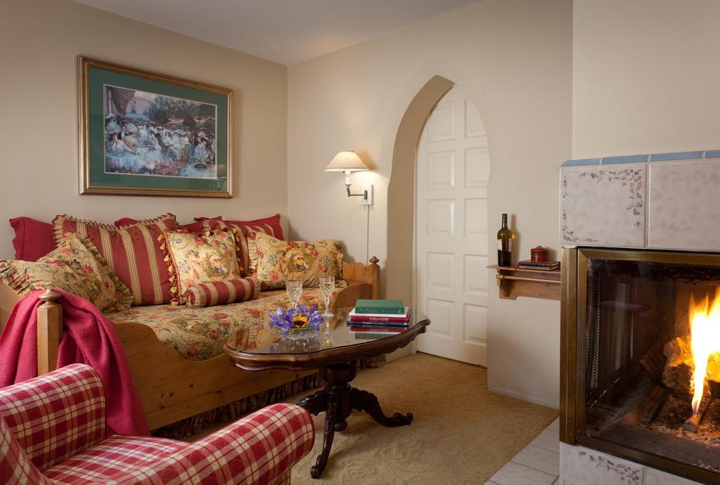 Old Monterey Inn 部屋 写真