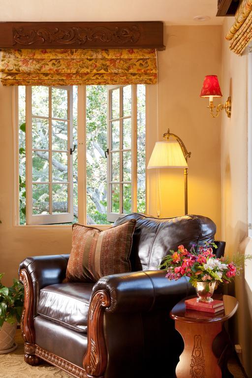Old Monterey Inn 部屋 写真